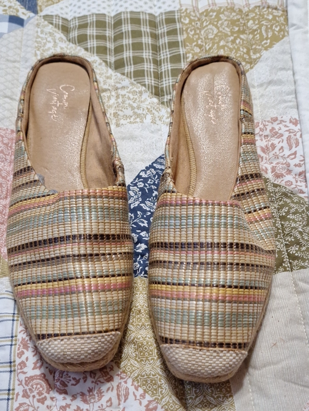Crown vintage Slip On - Picture 3 of 6